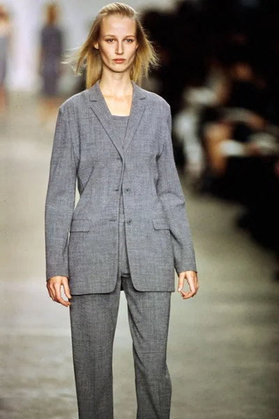 Look 37